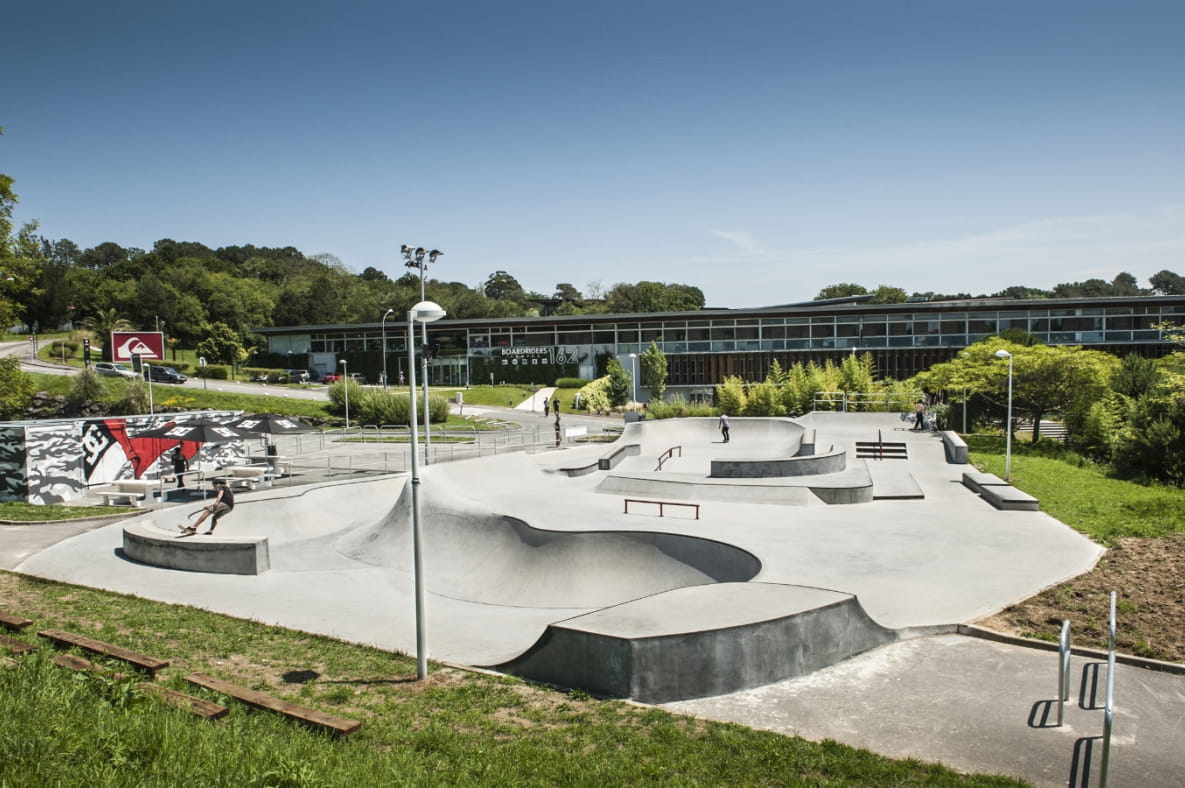 Vue d'ensemble du skatepark 162
